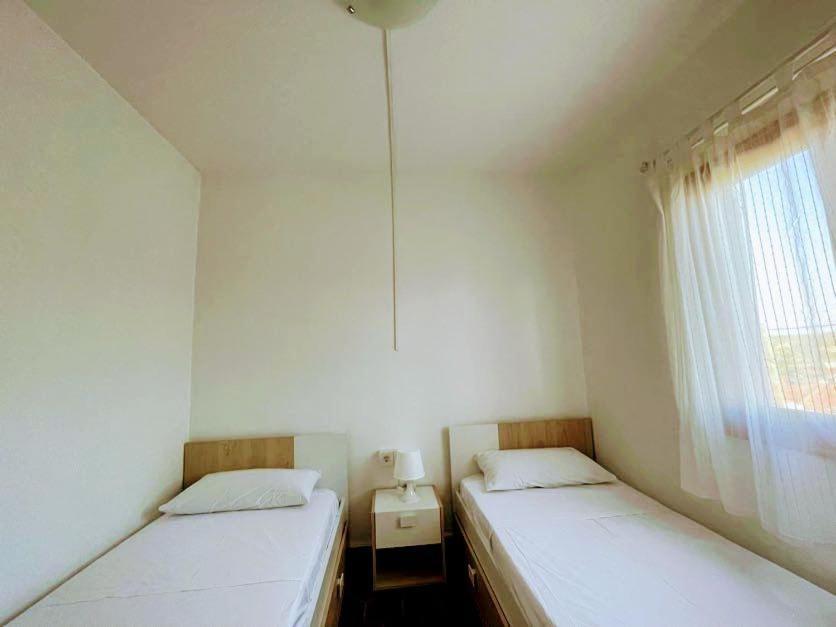 Precioso Apartamento Residencial Con Piscina Cala En Porter  Buitenkant foto
